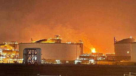 Massive explosion rocks Qatari gas processing hub (VIDEO) - Wazir June 22, 2026