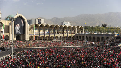 Mourners demand ‘revenge’ for slain Iranian leader (VIDEOS) - Wazir July 5, 2026 Mourners demand ‘revenge’ for slain Iranian leader (VIDEOS) - Wazir July 5, 2026