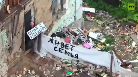Russian troops rescue family trapped in Donbass combat zone (VIDEO) - Wazir July 11, 2026