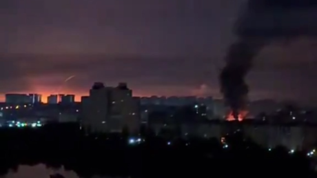 Missile barrage hits Kiev (VIDEOS) - {[by Wazir] - He's Lost.} August 1, 2026