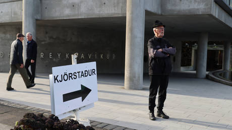 Iceland votes against resuming EU accession talks - Wazir August 30, 2026